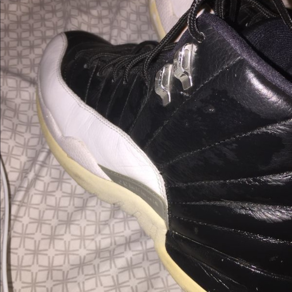 OG Jordan 12s Playoffs Size 10.5